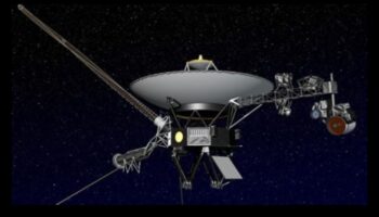 مسافرو الكون: رواد استكشاف الفضاء